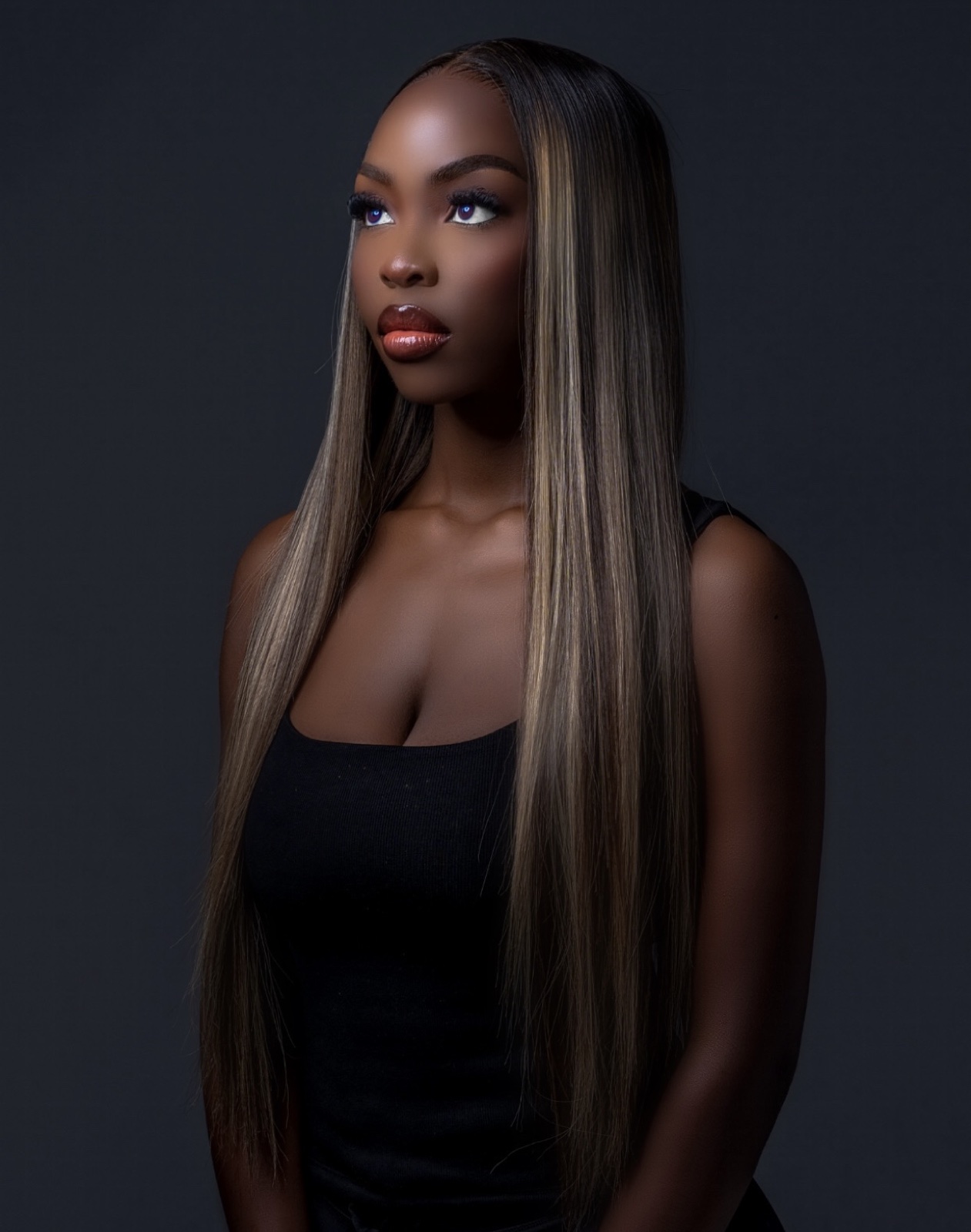 Luxtra — editorial close-up